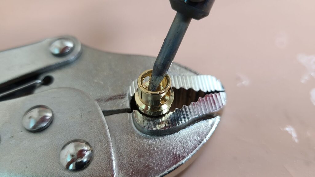 Applying Heat On 8mm Bullet Connector